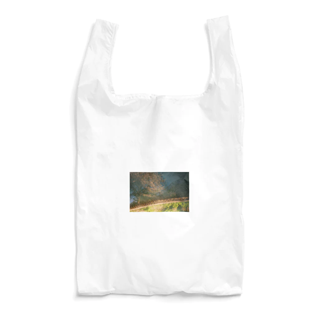 maloto_onlineの水面に映った桜 Reusable Bag