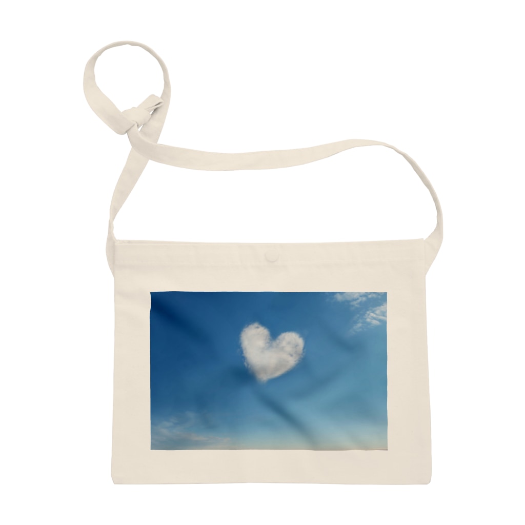 ハート 雲 空 まゆたむ Wannaone11yjs のサコッシュ通販 Suzuri スズリ ハート 雲 空 まゆたむ Wannaone11yjs のサコッシュ通販 Suzuri スズリ