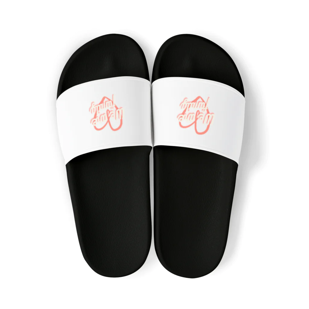 AICHAN_SのWe are family Sandals