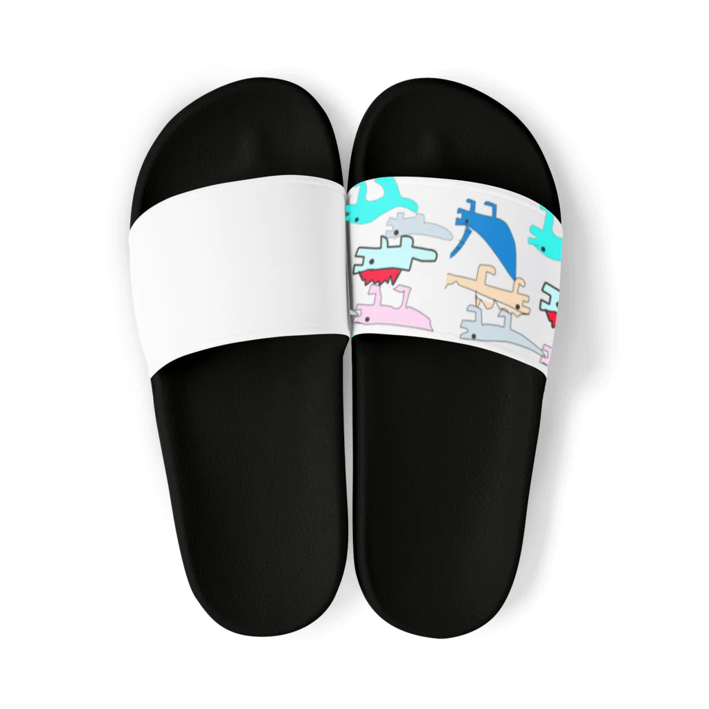 LaLaLa KIDS Creators' Shopの【KOKI】引っ張ってる犬　ひっくん　または　いっぱいいる犬 Sandals