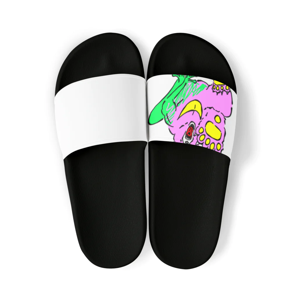 楽しいタカちゃんのくま吉がえる Sandals