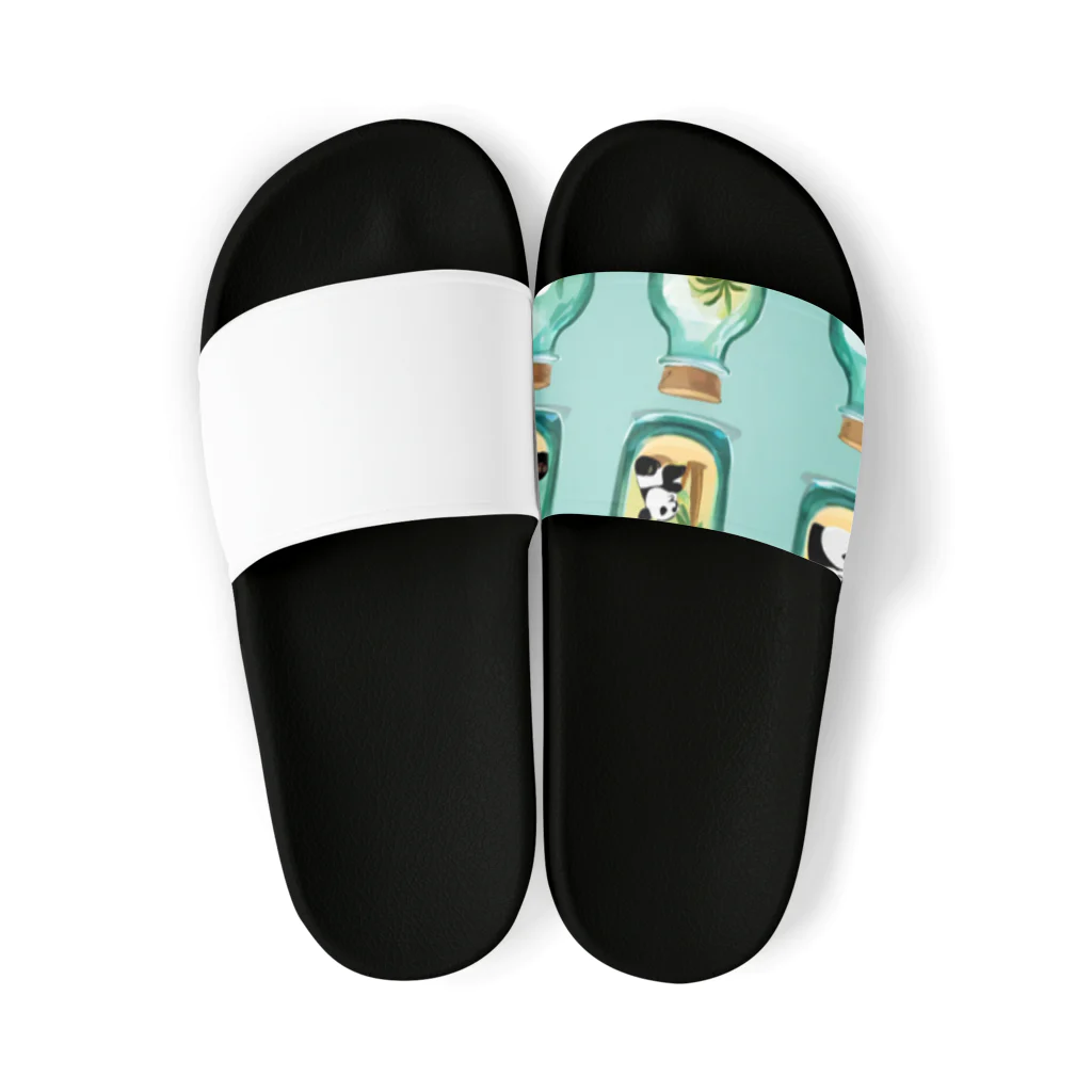 pandownloadのガラス瓶の中のヤシの木パンダ Sandals