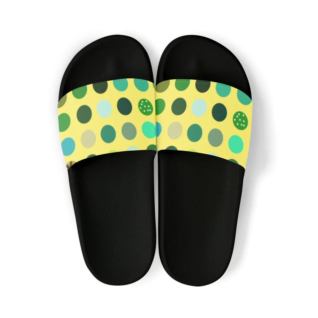 Momonngamonnga zakka のグリーンドット Sandals