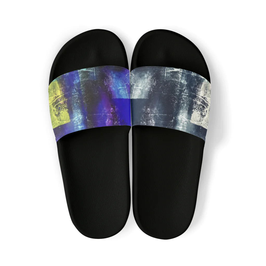 @mosphere_artsのUltra Violet Sandals