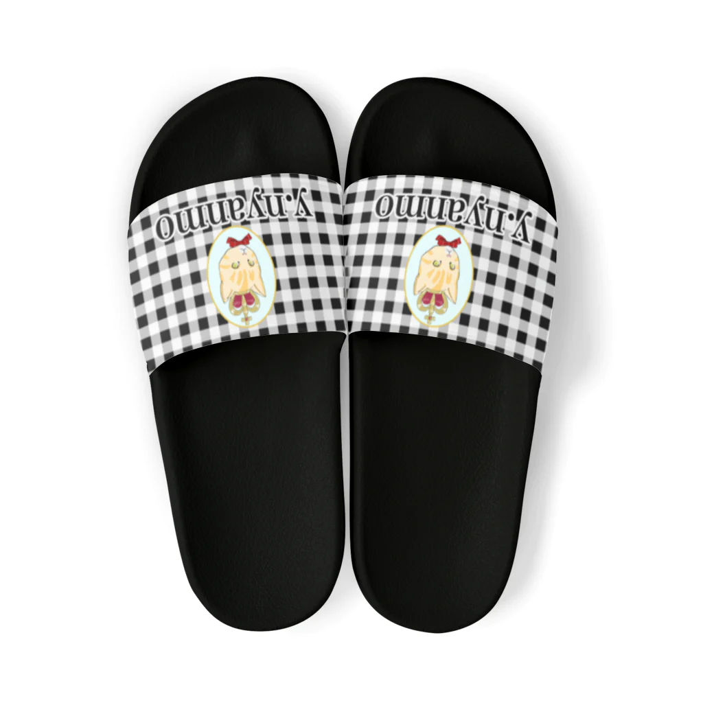 y.nyanmo やよにゃんものギンガムチェック茶トラサンダル Sandals