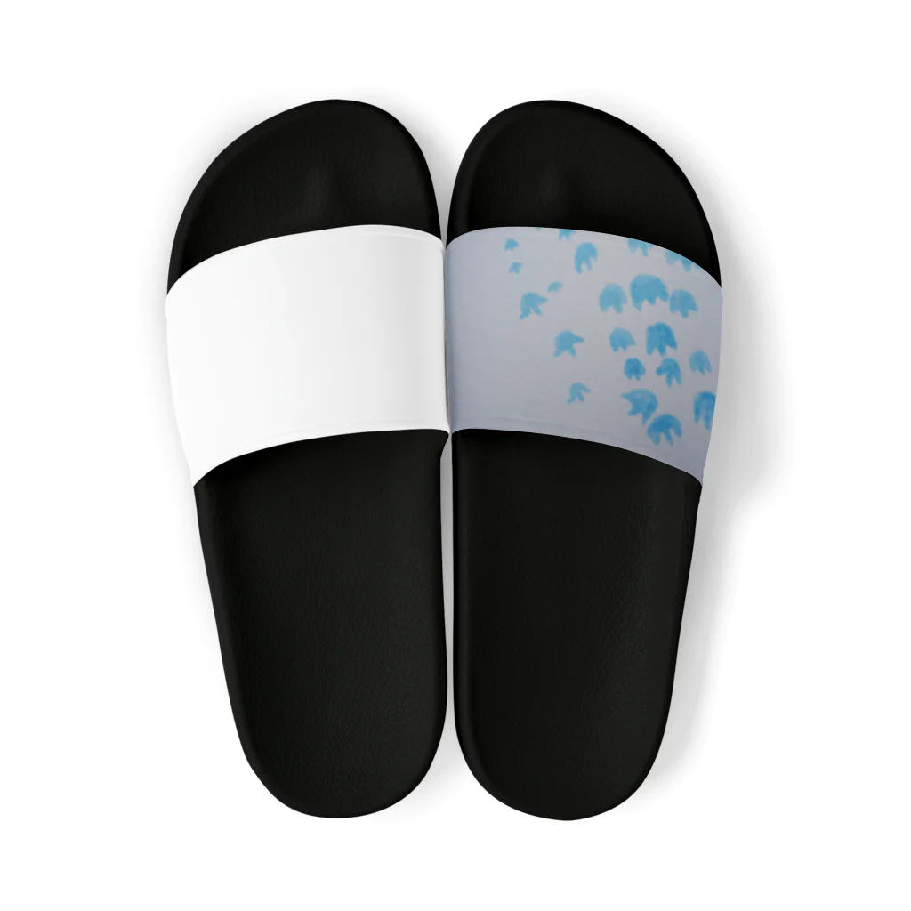 tomozou15の青い花🌷 Sandals