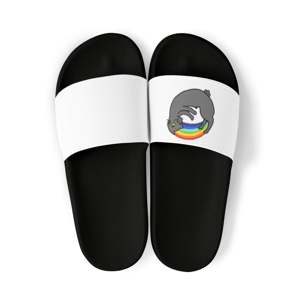 RAINBOW くろすけのでべそでボブテイルの黒猫くろすけ君 Sandals