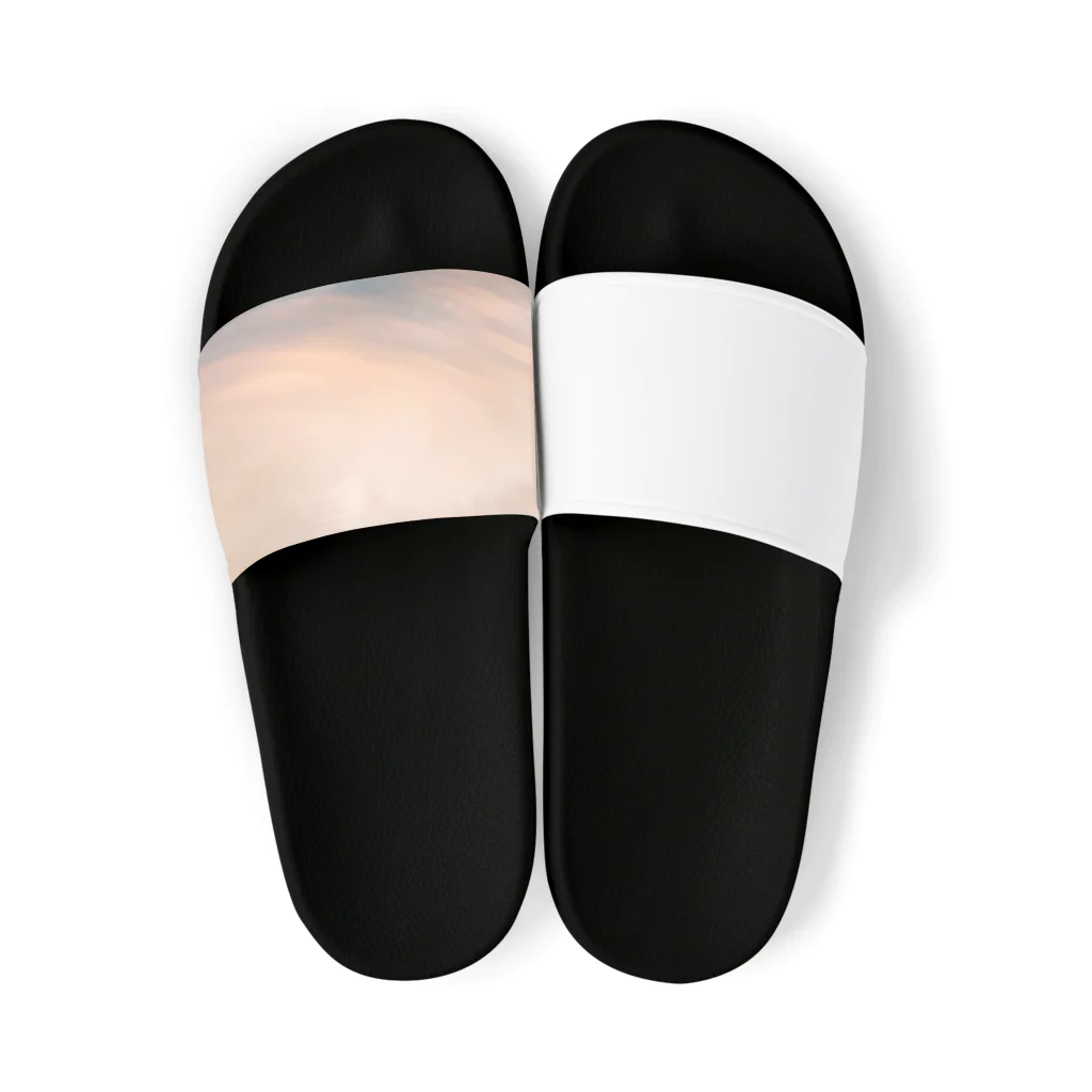 お風呂の夕焼け雲1 Sandals
