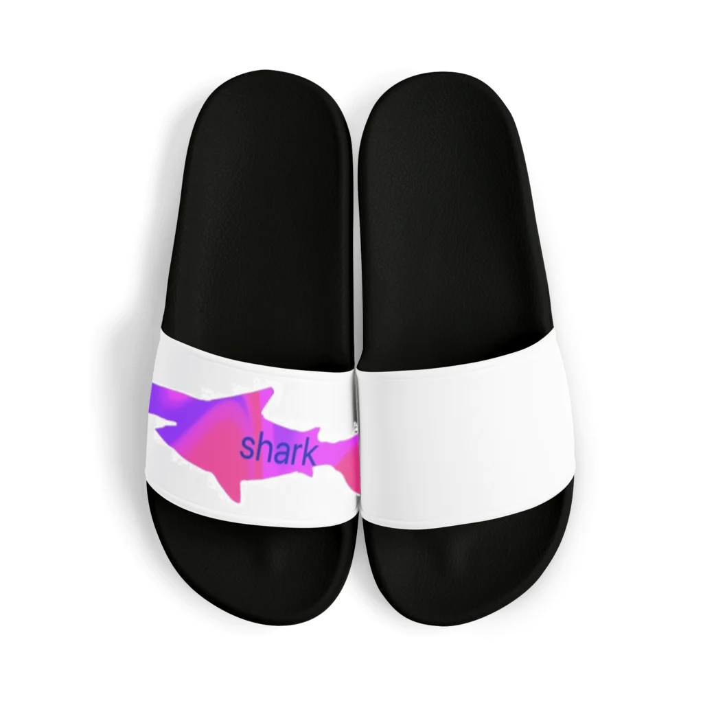 SakuraのRainbow sharks Sandals