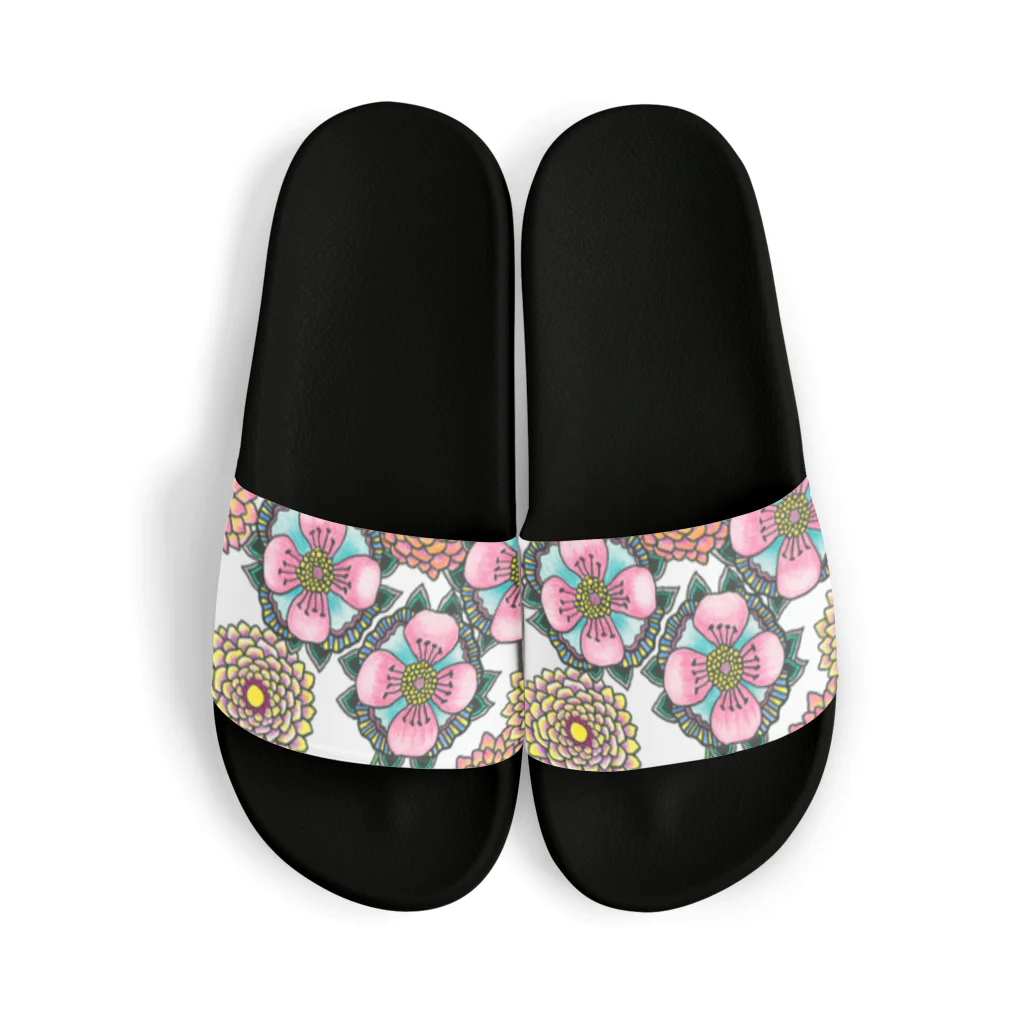 yoshiveggieのHanae Dahlia Sandals