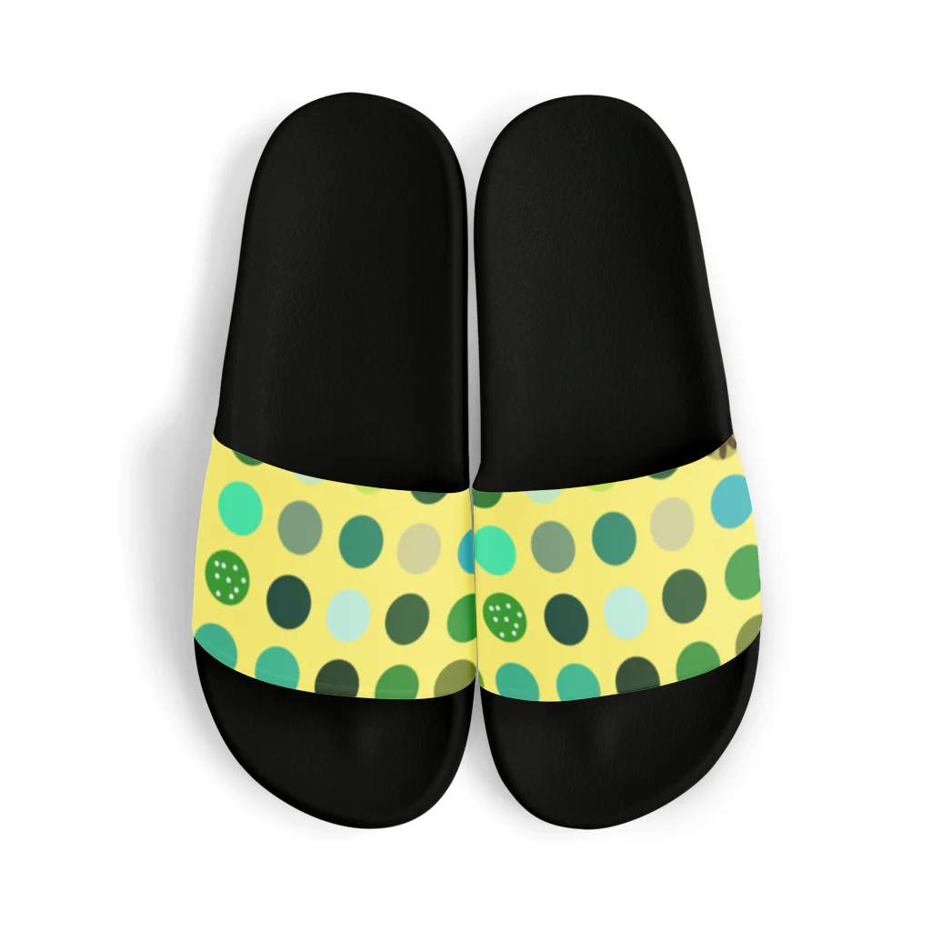 Momonngamonnga zakka のグリーンドット Sandals