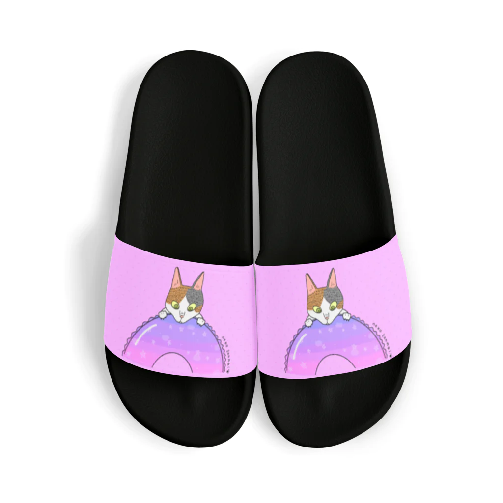 猫ざんまいの浮き輪にゃんこ(お星さま) Sandals