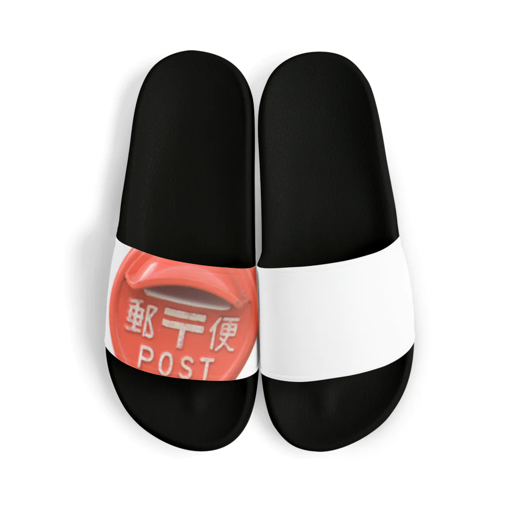 Ashidoriの赤い丸型の郵便ポスト Sandals