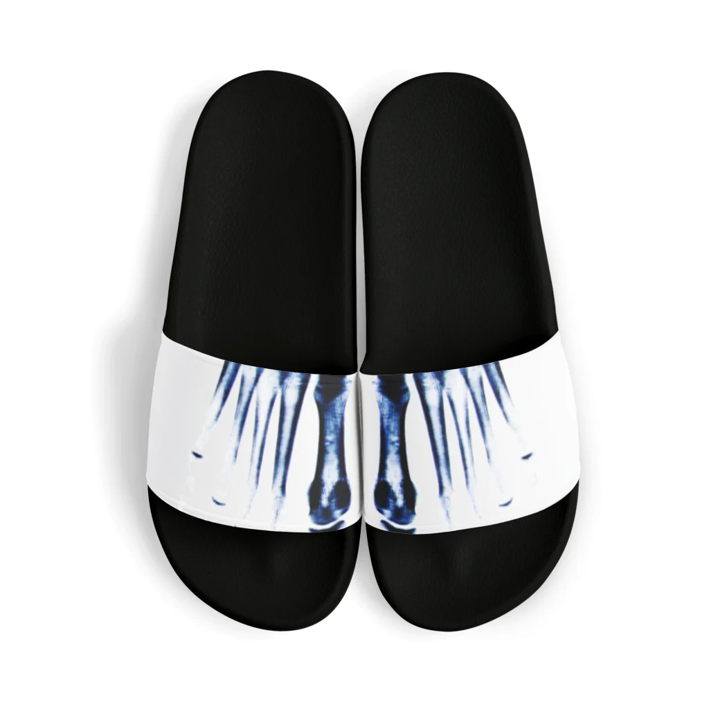 Voidのスケルトンサンダル (white) Sandals