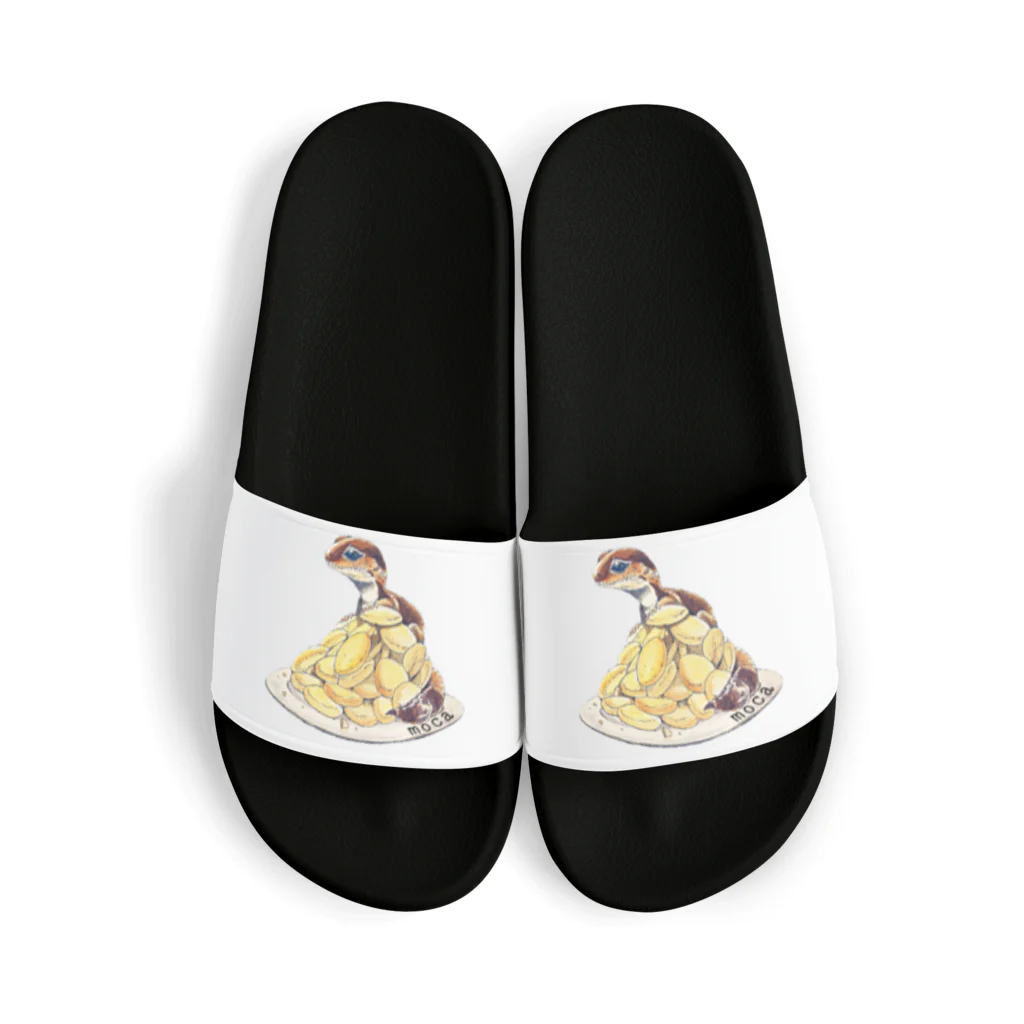 爬虫類牧師マルコのもかちゃんグッズ小物編 Sandals