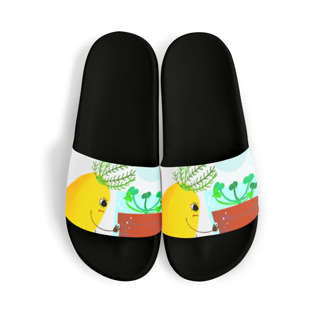 にんじんちびこのちびこの宝物 Sandals