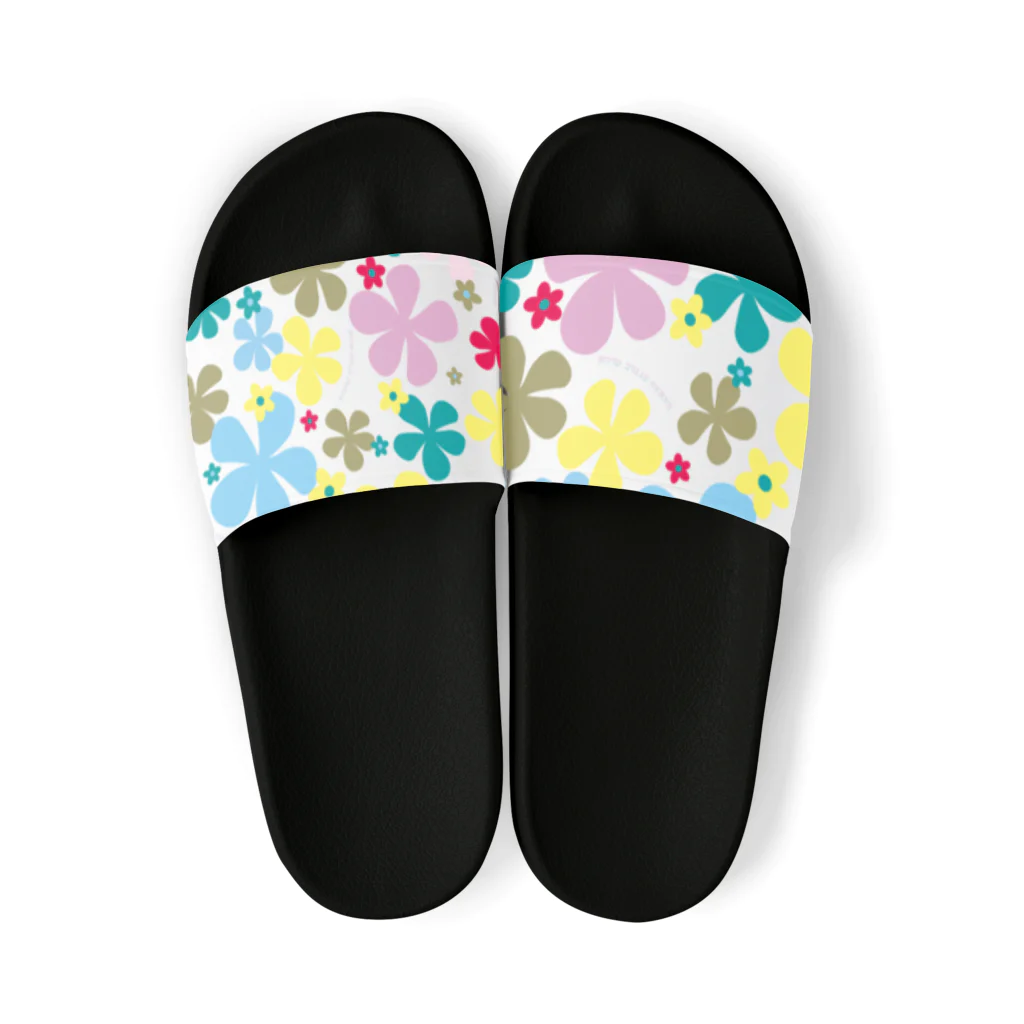 ハワイスタイルクラブのFlowers in full bloom Sandals