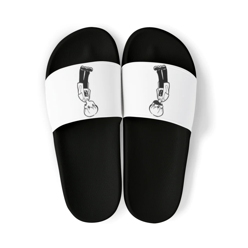 棒に振りたいのデスコロくん Sandals