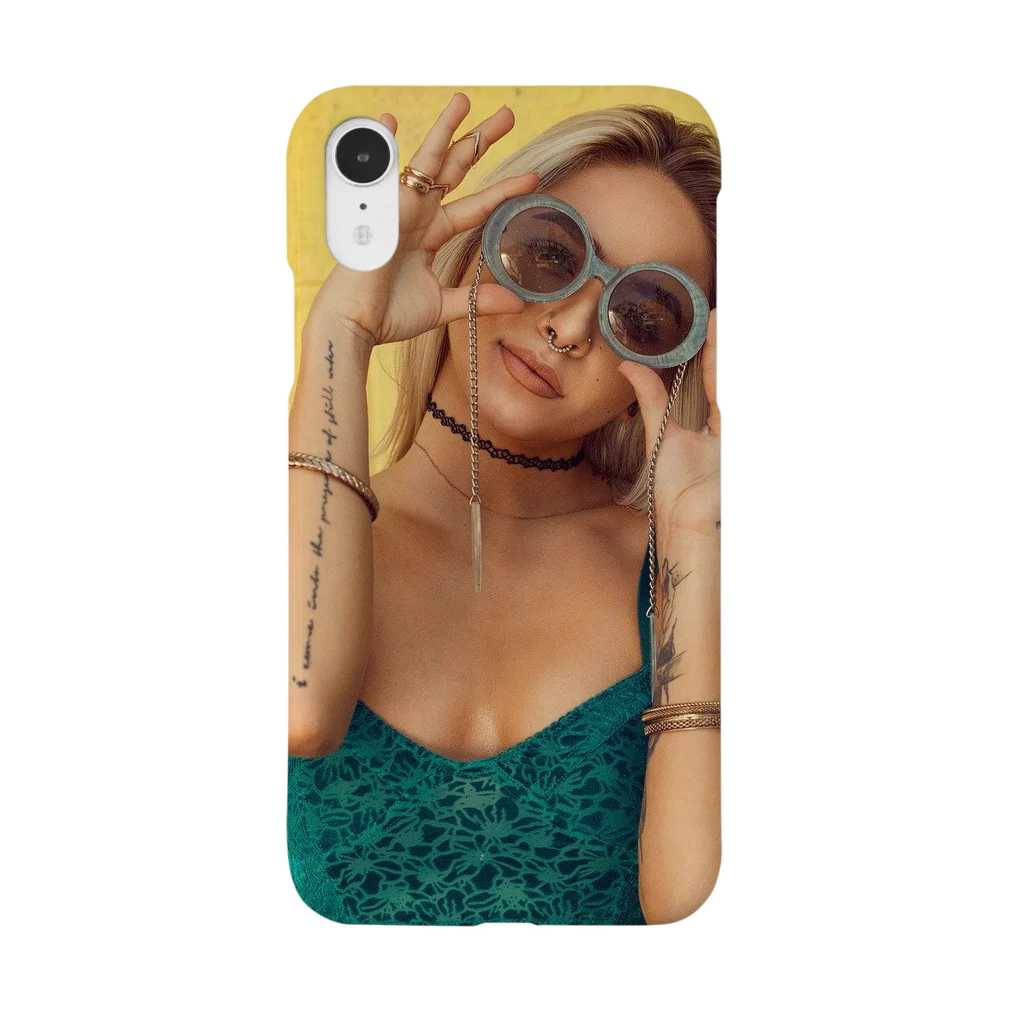 Agapi e-Store (アガピ)の【クールレディー】残りわずか！ Smartphone Case