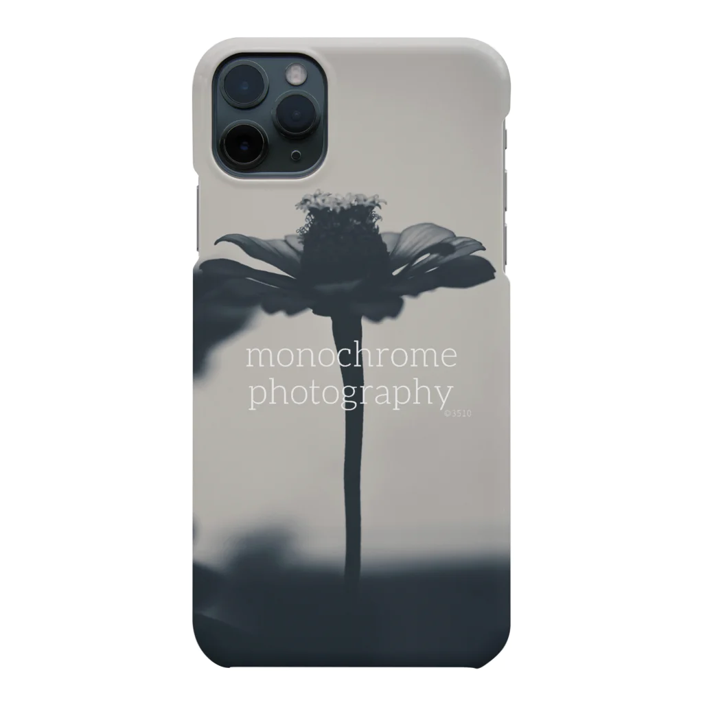 3510 STOREのmonochrome flower Smartphone Case