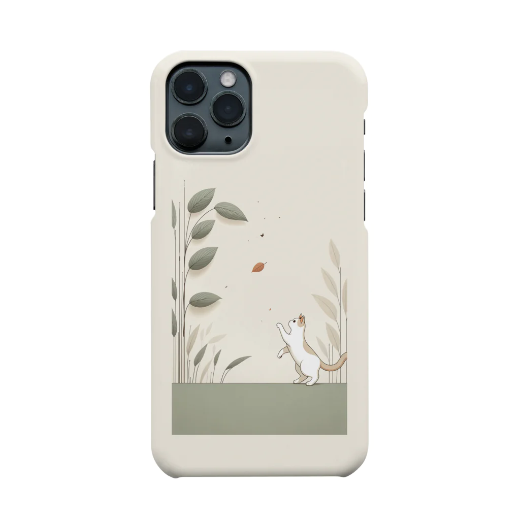 鹿児島のSUZURIアートショップの🍂『鹿児島SUZURIアート iPhoneケース: 秋の一コマ 〜葉っぱ遊びの猫〜』🐱 Smartphone Case