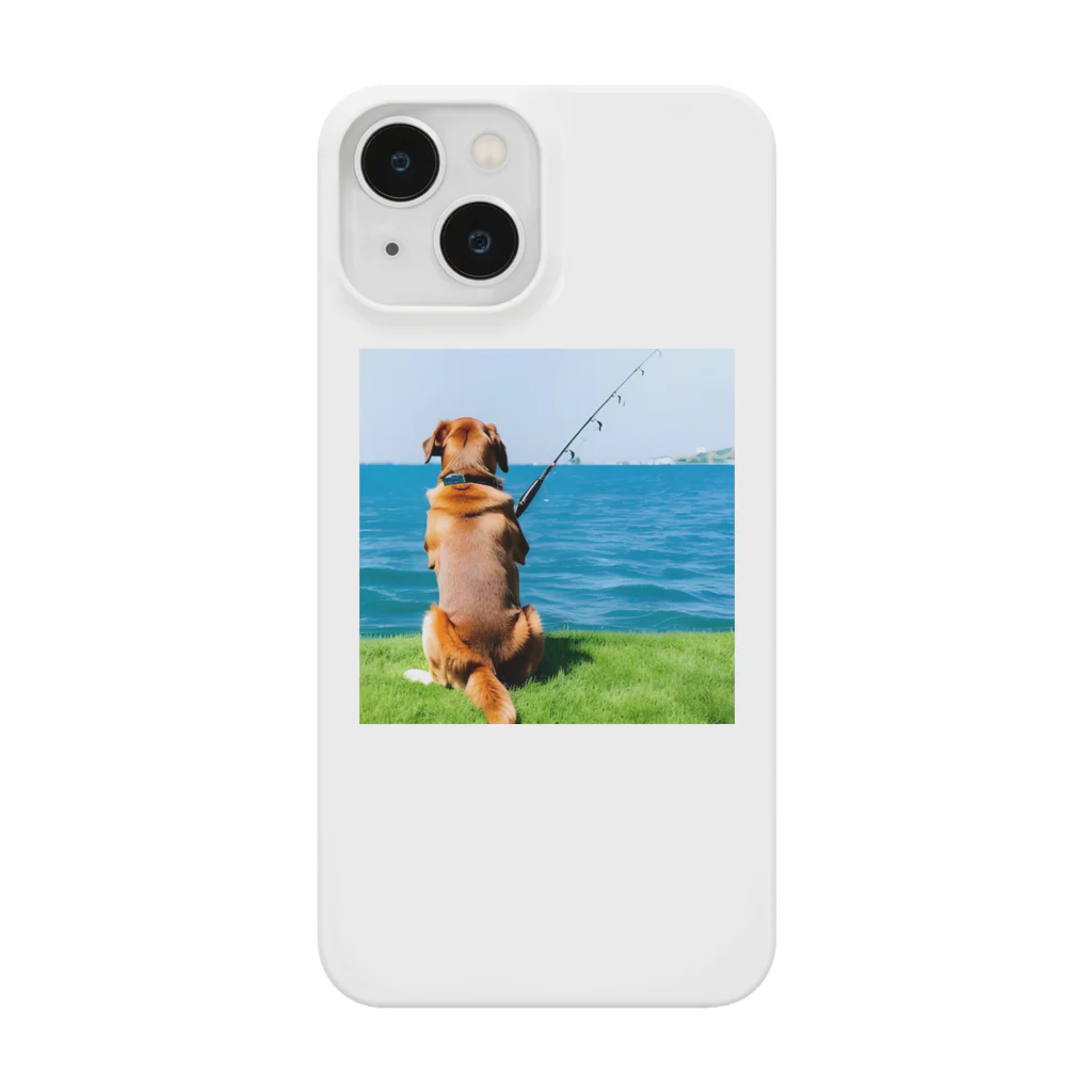 the dog is ⚫︎⚫︎ing ✖️✖️のthe dog is fishing fish Smartphone Case