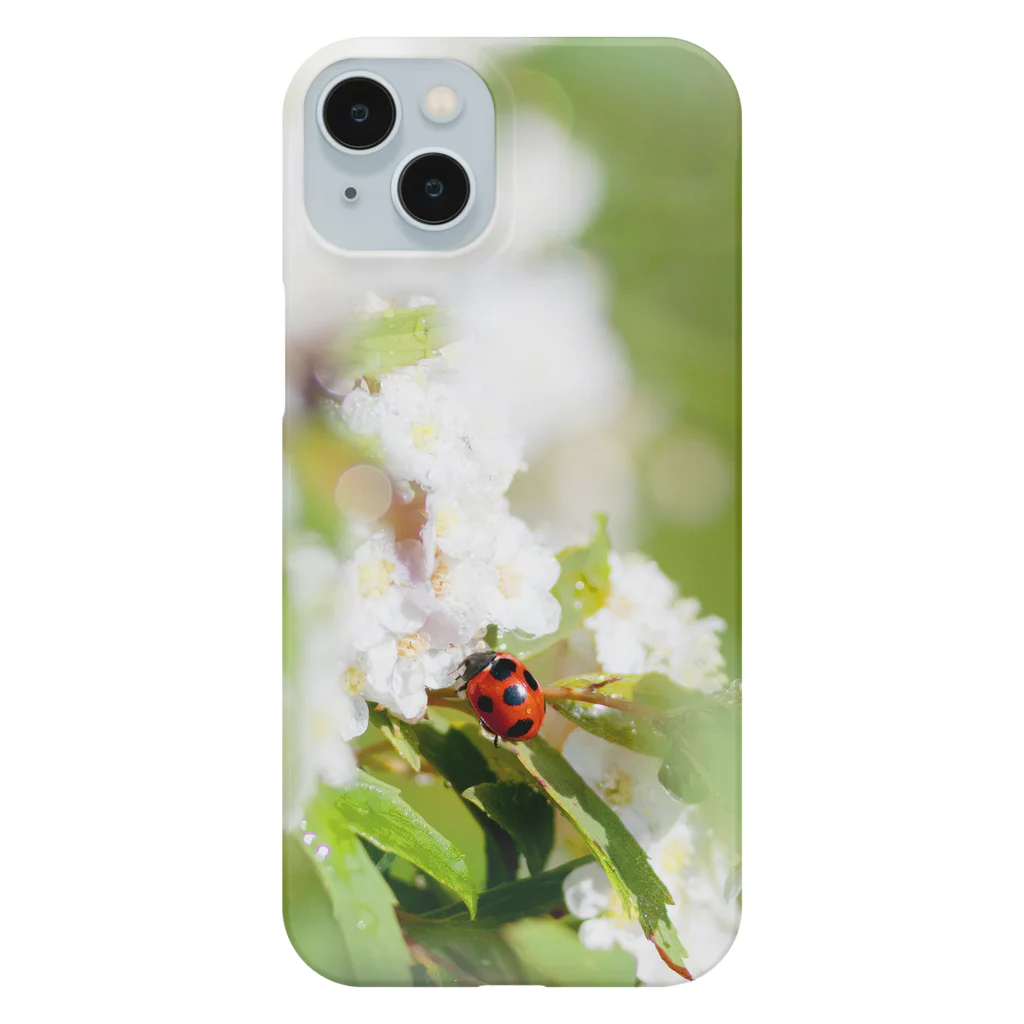 akane_art（茜音工房）の花フォト（てんとう虫とコデマリ） Smartphone Case