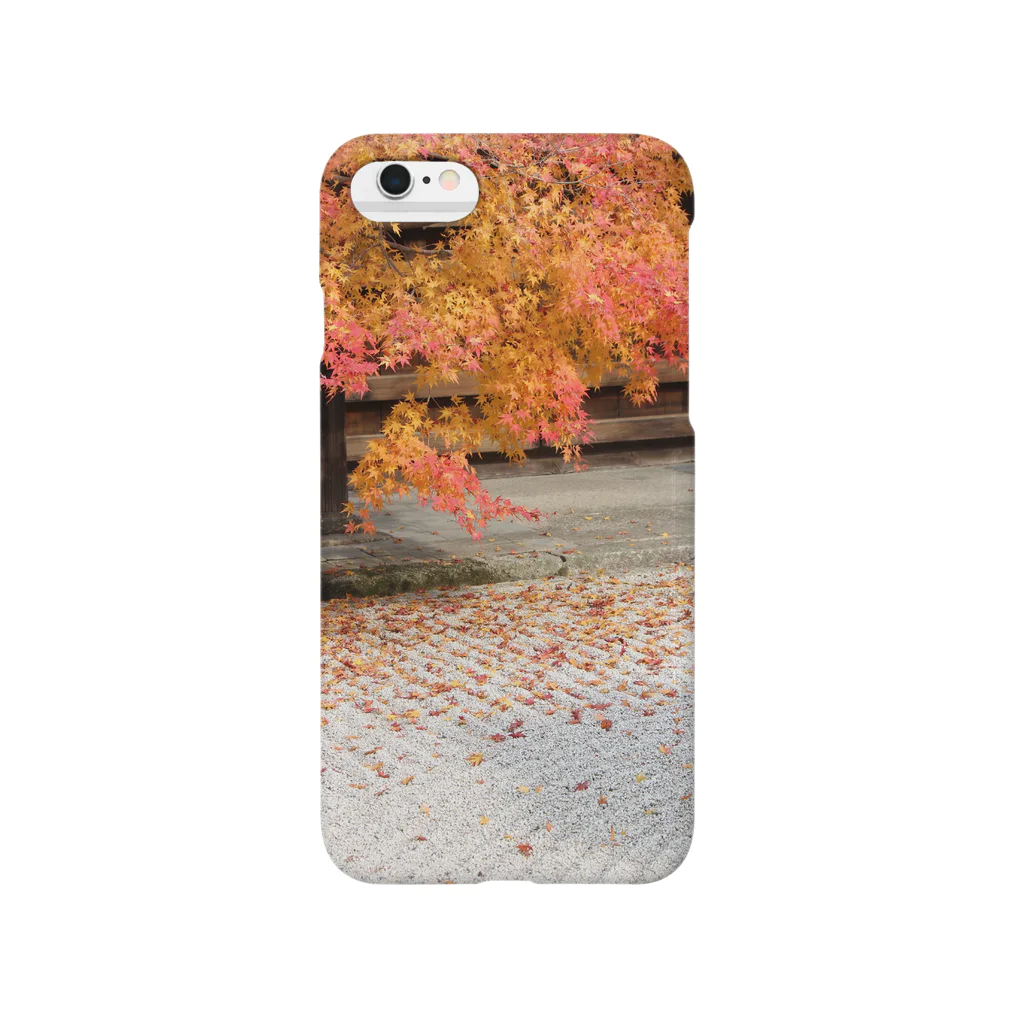 シンプルショップの秋の紅葉 Smartphone Case