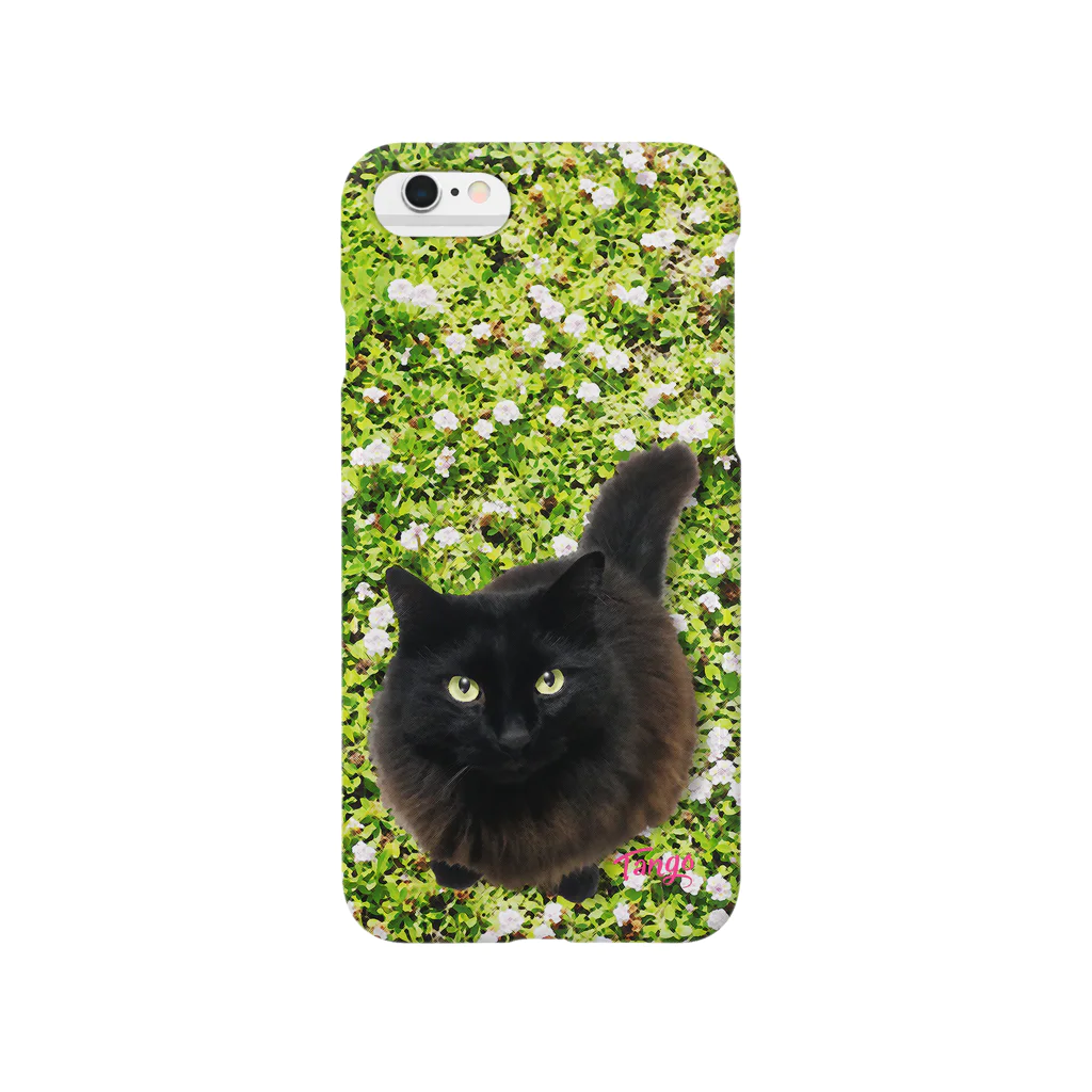 Litoraneo il gattinoの黒猫 "Tango" on the grass!  スマホケース