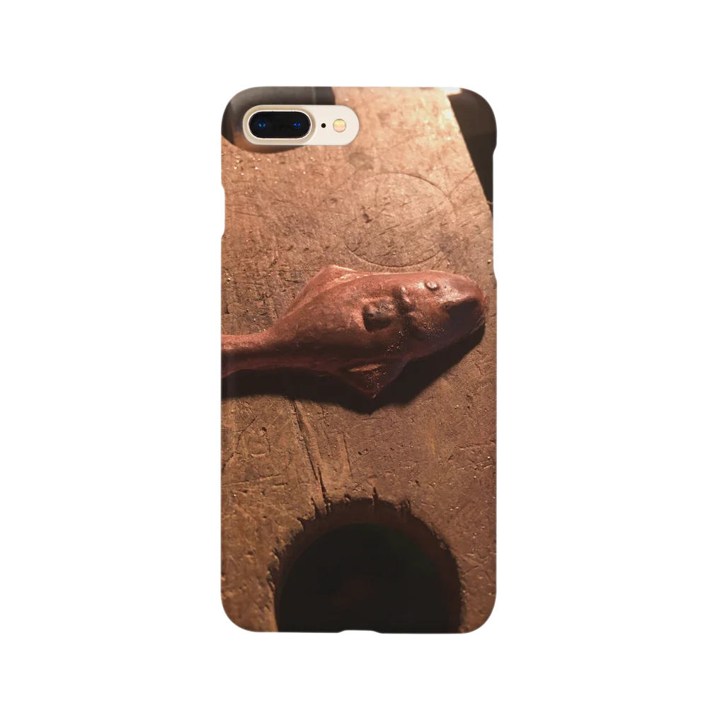除夜のすり板の上の魚 Smartphone Case