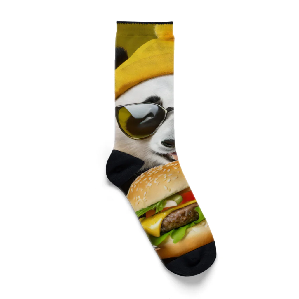 Colorful Canvasのハンバーガーを食べるパンダ Socks