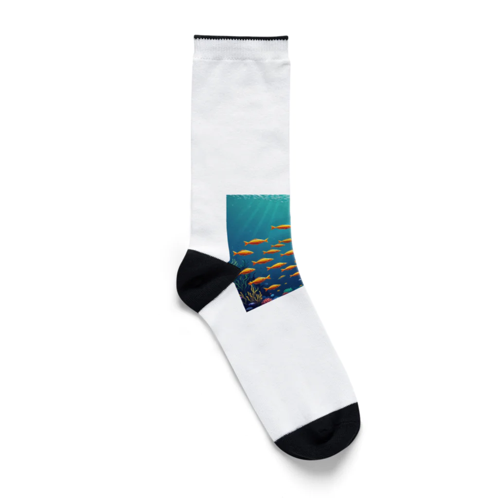 takekoputaの海中を泳ぐ魚のひれ Socks