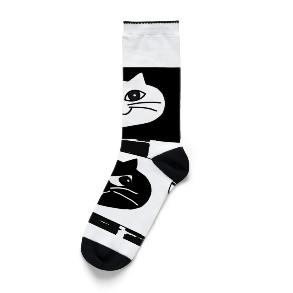 khakie shopの白まる　黒まる Socks