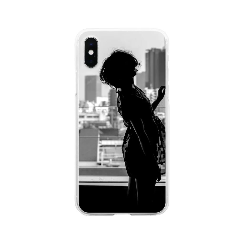 山本真夢のモノクロiphonecase ソフトクリアスマホケース