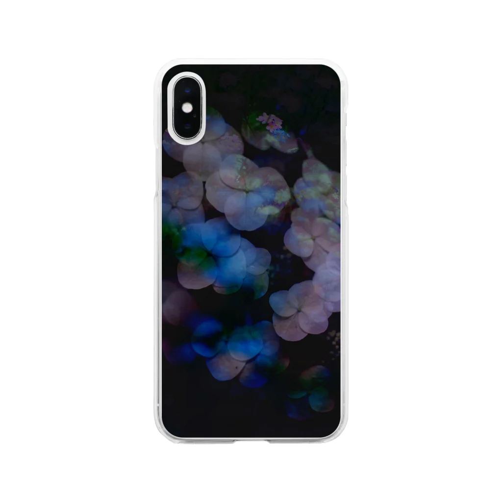 なつなみの黒に浮かぶ紫陽花 Soft Clear Smartphone Case