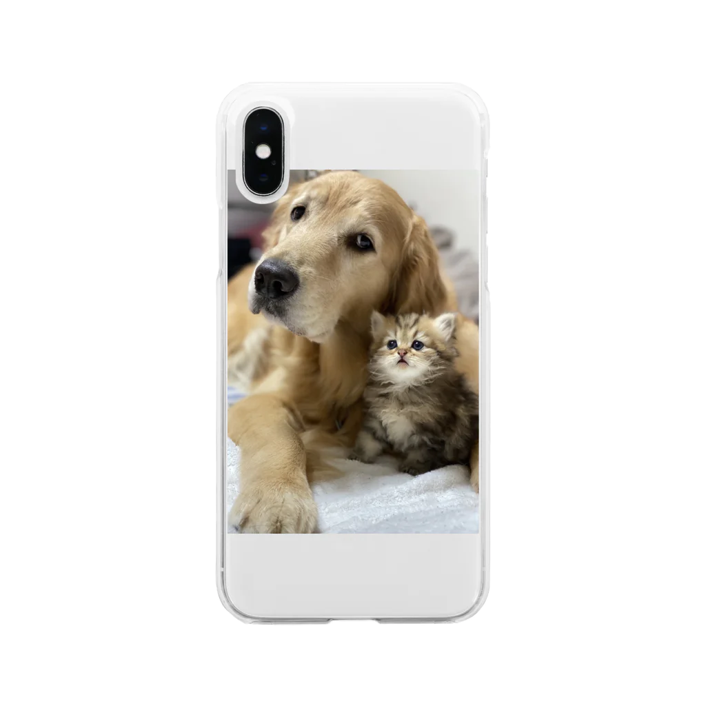 ゴールデンのまりとラブラドールのオレオに娘のあかりちゃんのまりと仔猫2 Soft Clear Smartphone Case