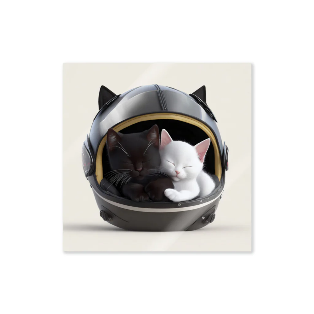 Shihiroの猫型ヘルメットで眠る黒猫と白猫 ステッカー
