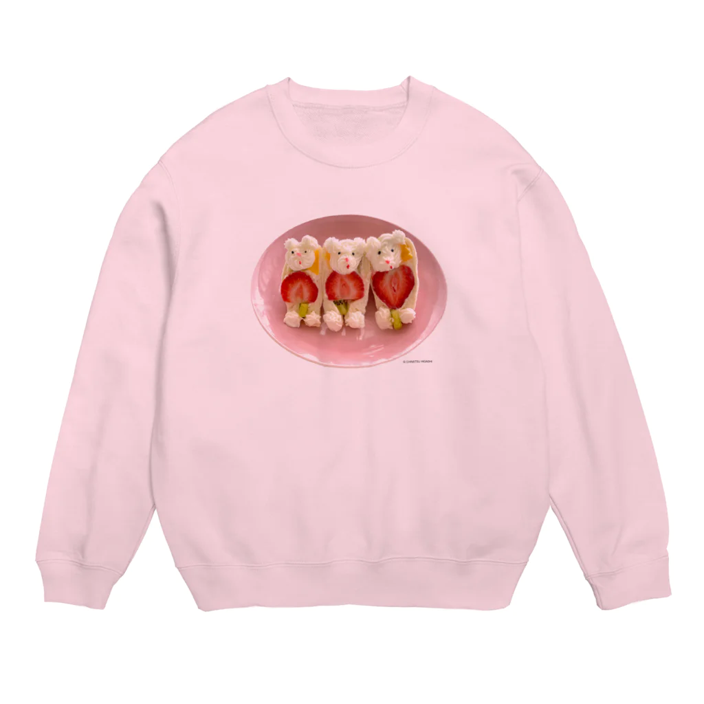 ℂ𝕙𝕚𝕟𝕒𝕥𝕤𝕦 ℍ𝕚𝕘𝕒𝕤𝕙𝕚 東ちなつのしろくまフルーツサンド Crew Neck Sweatshirt