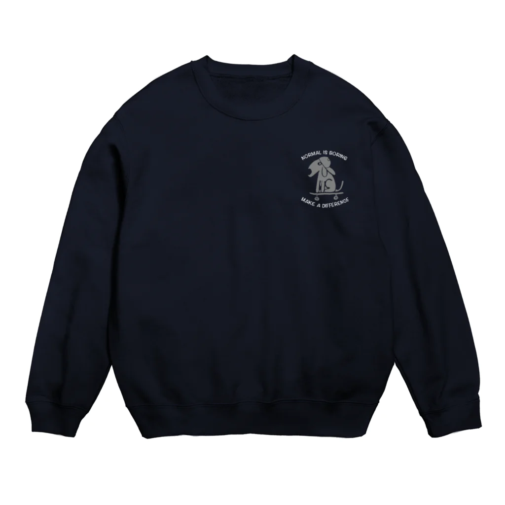 komorinのskater dog navy Crew Neck Sweatshirt