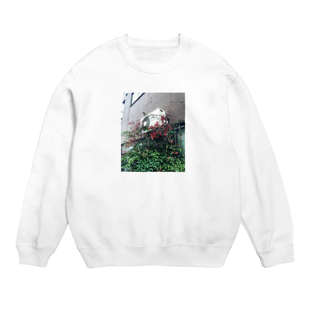 🐄の店の南天と室外機 Crew Neck Sweatshirt