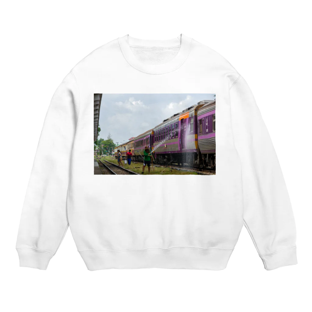 Second_Life_of_Railwaysのタイ鉄道で現役の12系客車が水浴びをする Crew Neck Sweatshirt