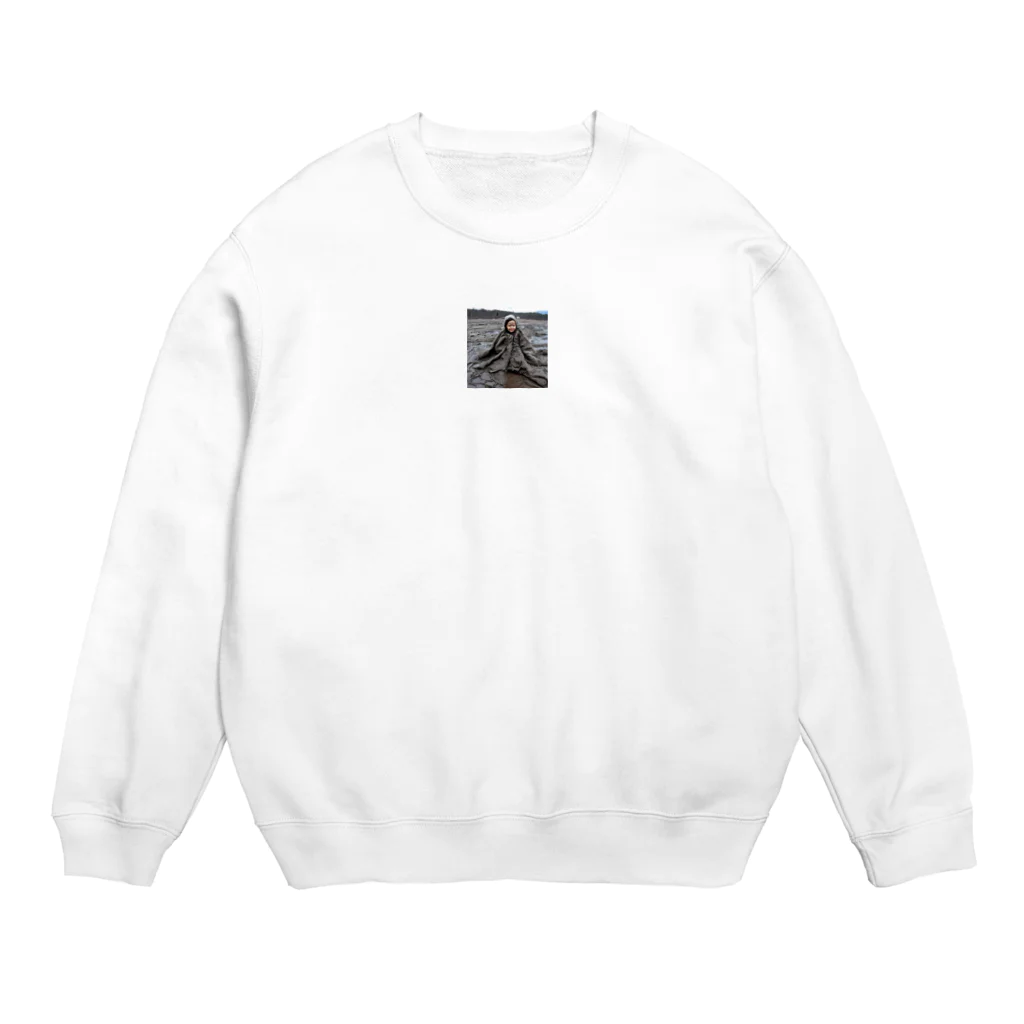 gabliel.の泥遊びをする子ども Crew Neck Sweatshirt