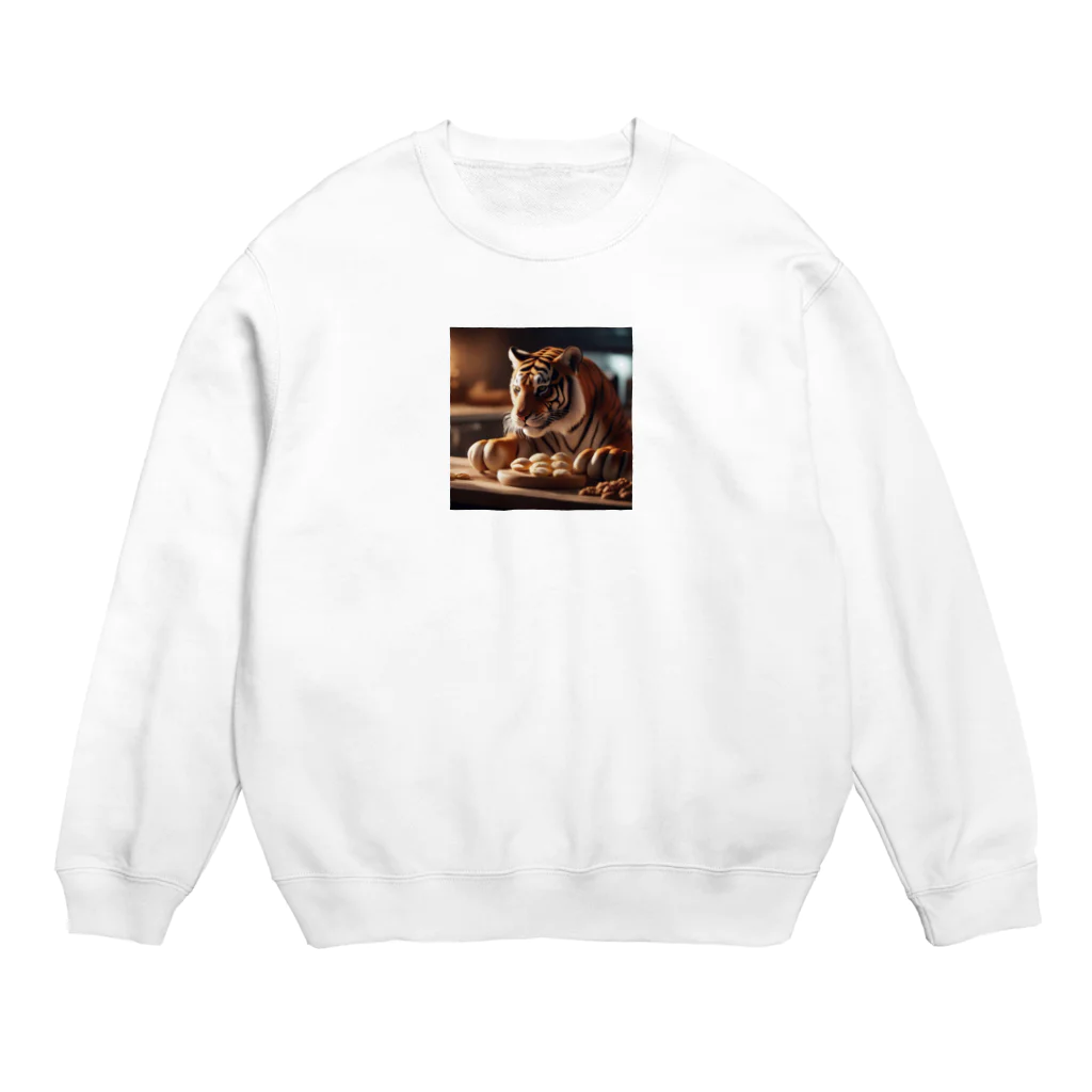 クロスクリエイティブのパンを焼いているトラ Crew Neck Sweatshirt