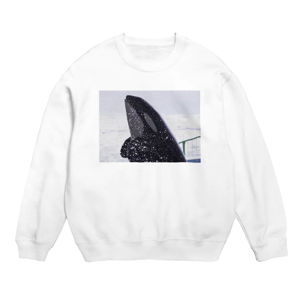 水りんご@ランニングマンのシャチ Crew Neck Sweatshirt