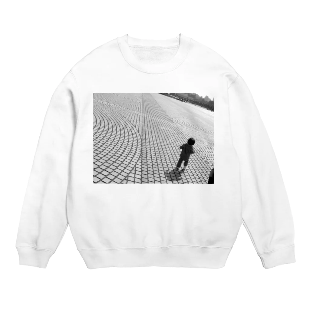 Tadakuni TaniのWalk on the earth Crew Neck Sweatshirt