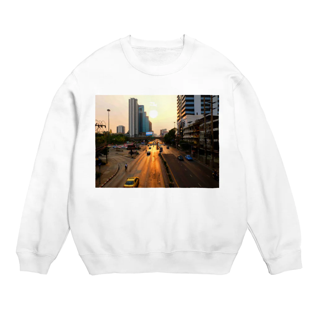 Tadakuni TaniのStreet of  the Red Halo Crew Neck Sweatshirt