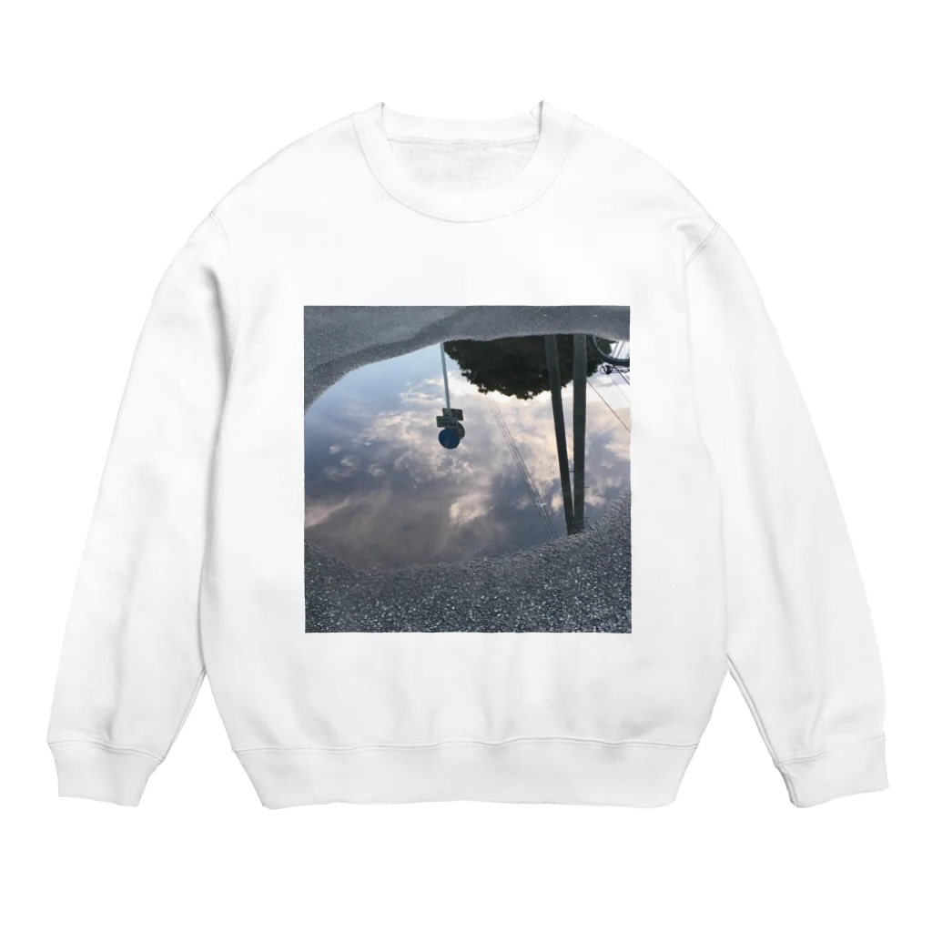 __2__prism__4__の水たまりの景色 Crew Neck Sweatshirt