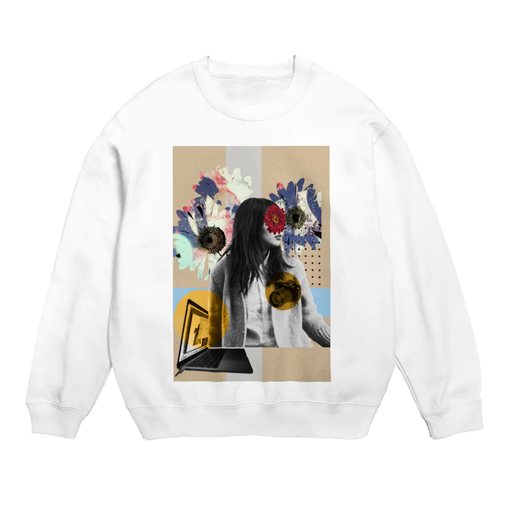 lenhung2108のthe girl  Crew Neck Sweatshirt