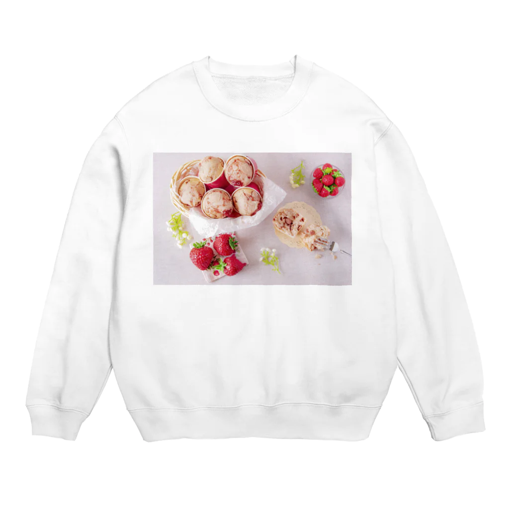 2ca_aのいちごマフィン(いちごつみコラボアイテム) Crew Neck Sweatshirt