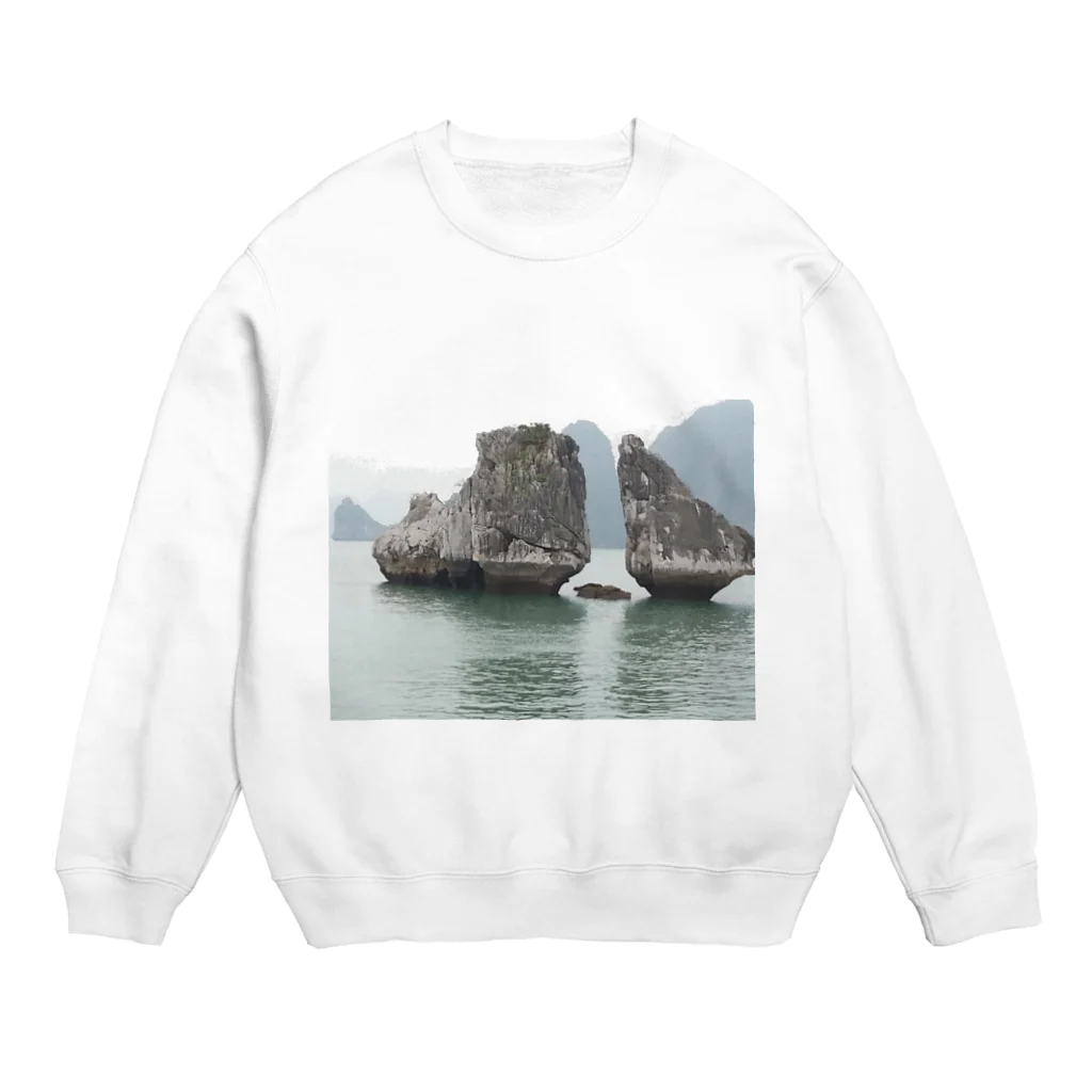 TRIP TRIPのハ・ロン湾　ベトナム Crew Neck Sweatshirt